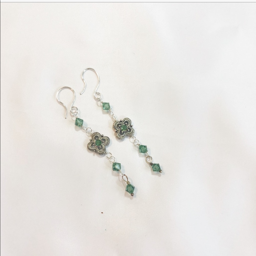 NEW SILVER & ERINITE GREEN SWAROVSKI EARRINGS